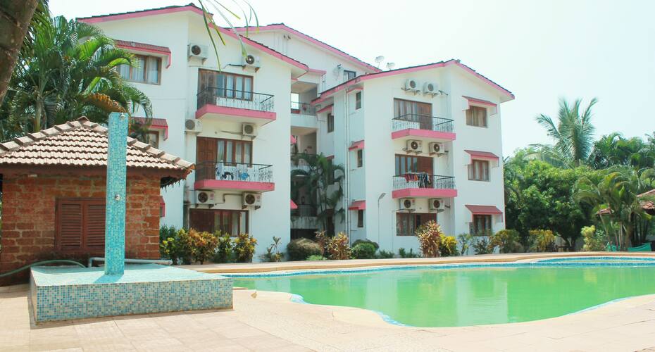 Blue Beach Resort Baga, Goa 1